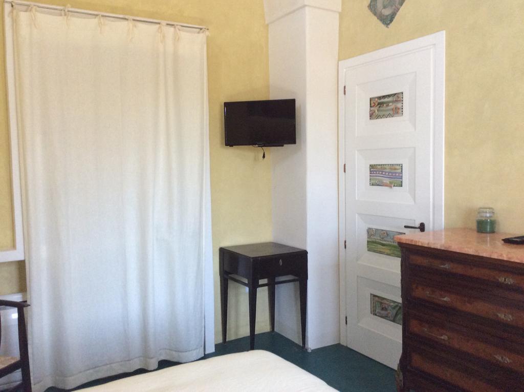 Le Maioliche Hotel Scauri  Luaran gambar